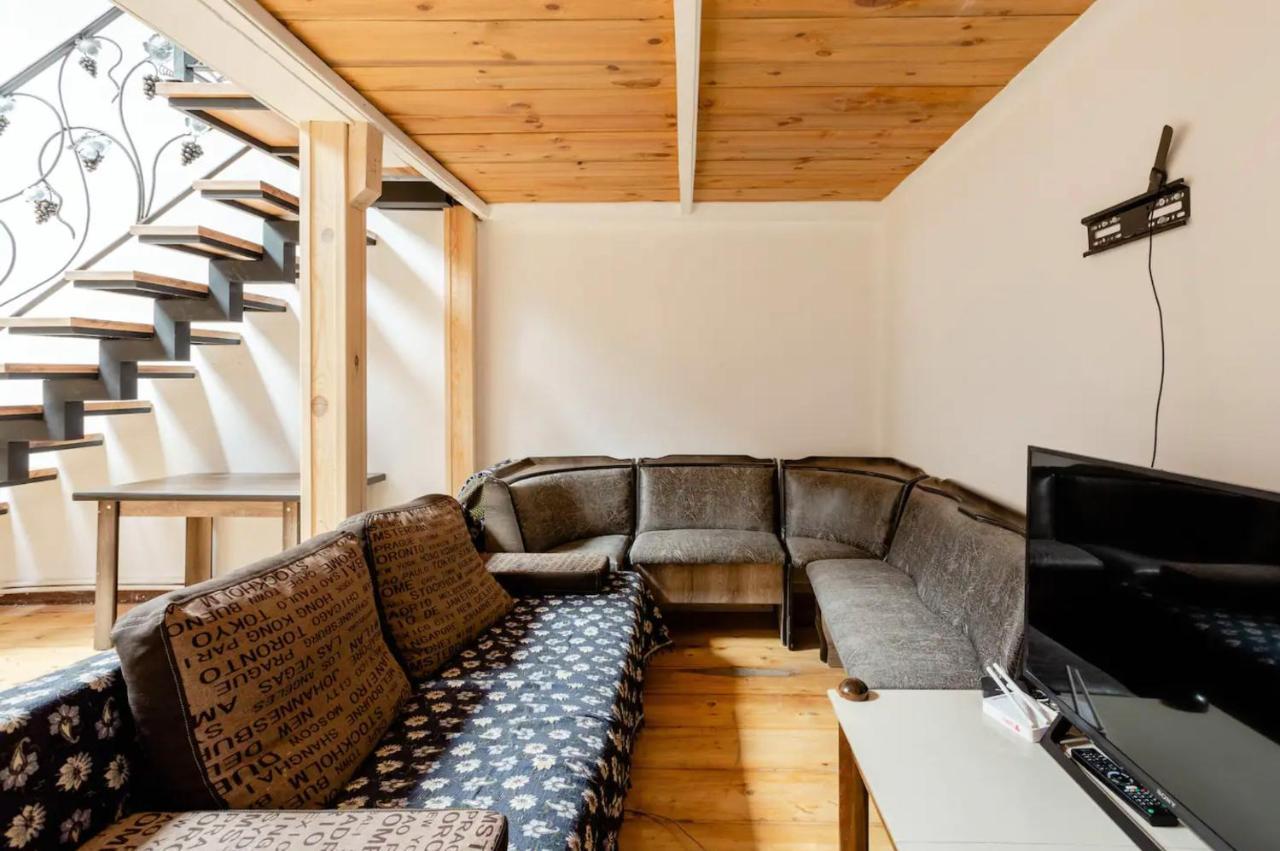 Lovely Dulcet Loft In Center Of Rustaveli Tbilissi Extérieur photo